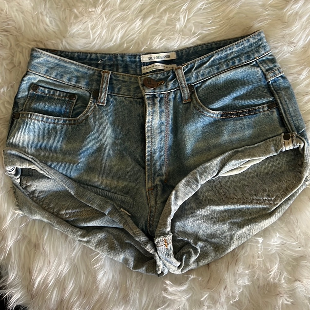 One teaspoon shorts